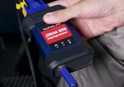 Plug in the VCI to the OBD2 port